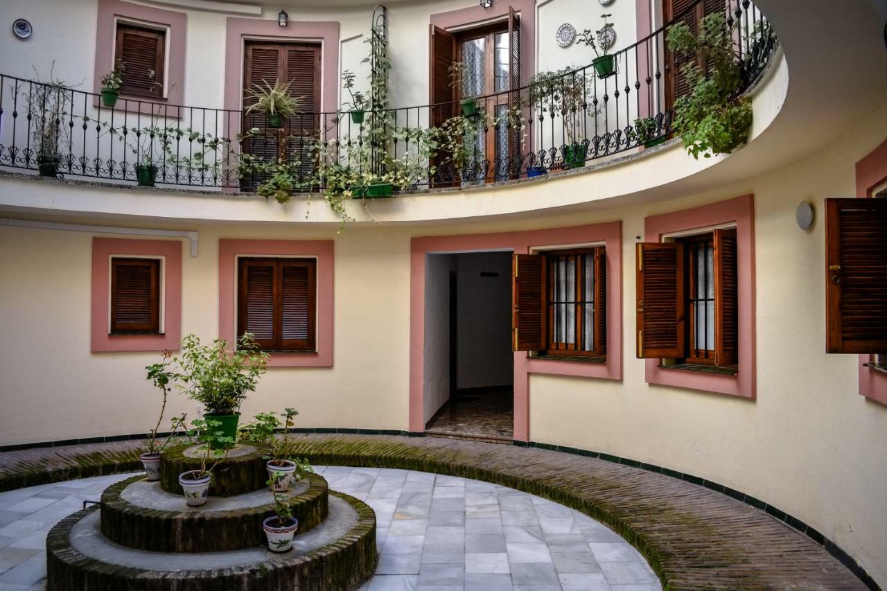 Estud1O Amor De Dios Sevilla Buitenkant foto